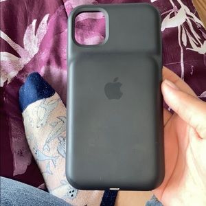 An IPhone 11 smart battery apple case